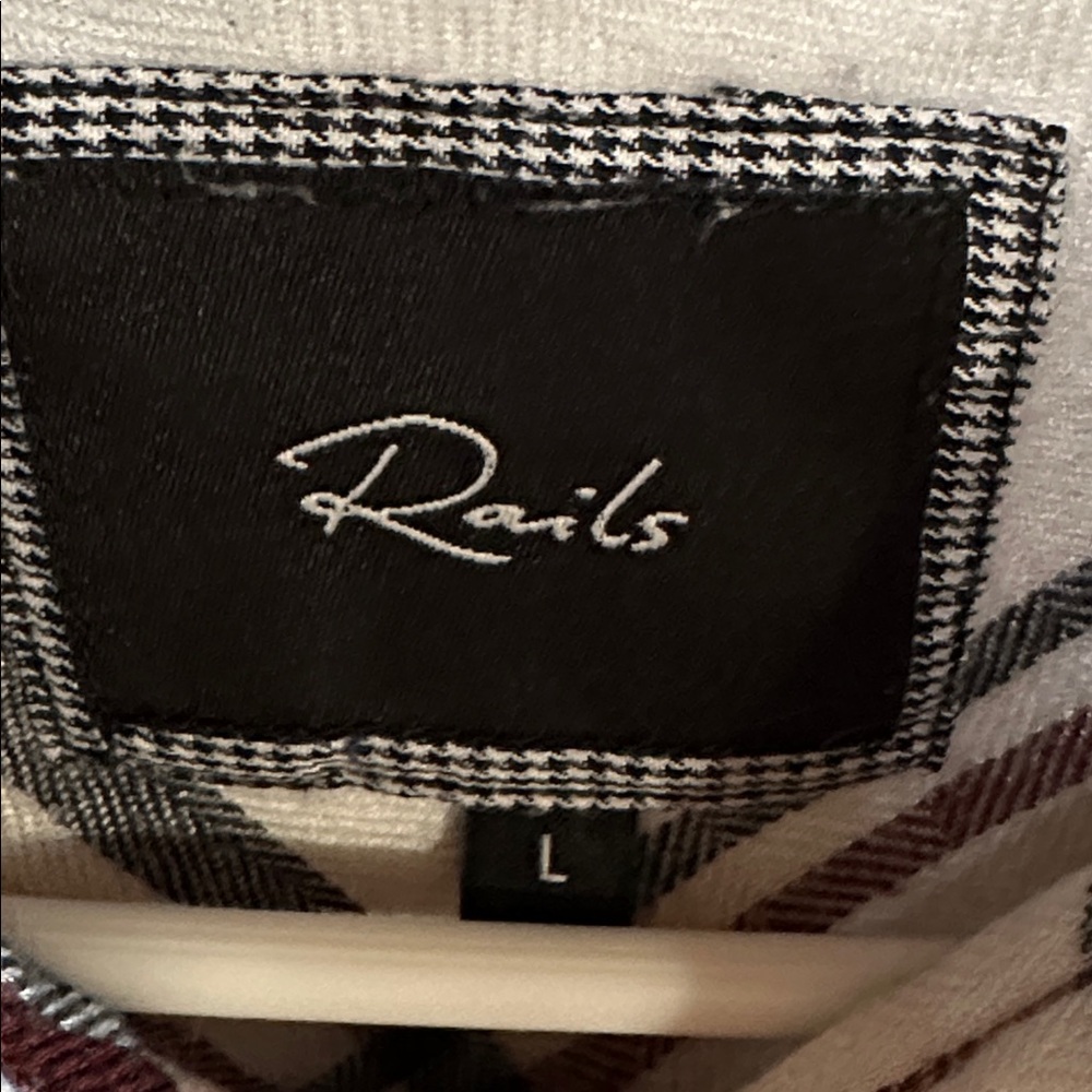 RAILS Hunter Plaid Button Front 90’s Grunge Distressed California Flannel Shirt - Picture 7 of 12